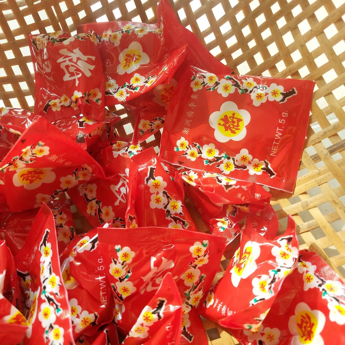 XÍ MUỘI Ô MAI HOA ANH ĐÀO